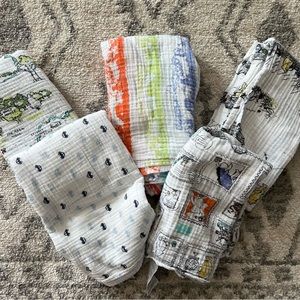 Aden and Anais Winnie the Pooh Swaddles (5 swaddle bundle)
